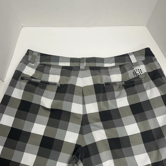 ➕Puma Shorts Men Plaid Grey Olive  36 Golf casual C1-018 - Picture 3 of 6